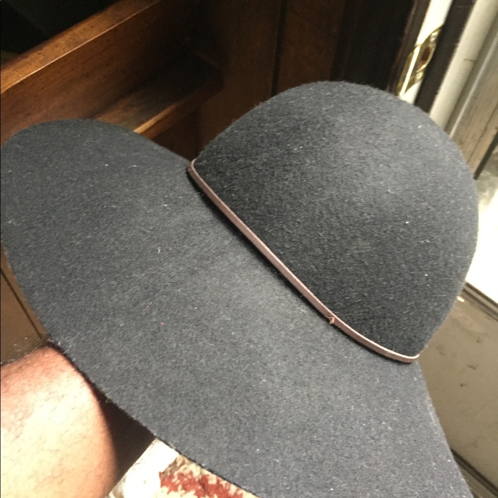 100% wool hat